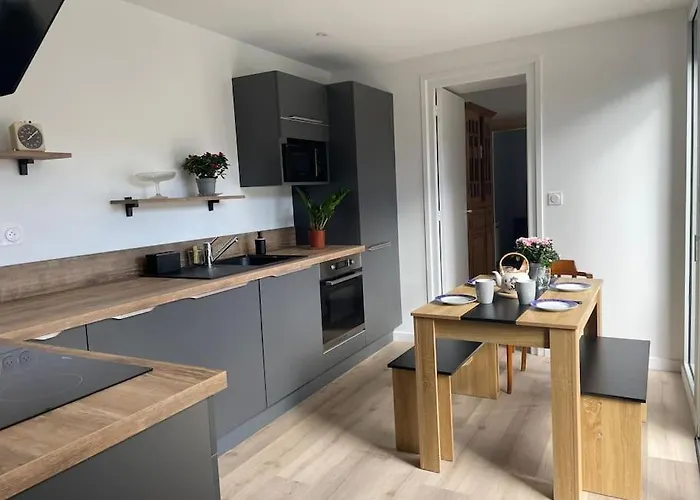 Дом отдыха La Maison Lacalle 8 Personnes *